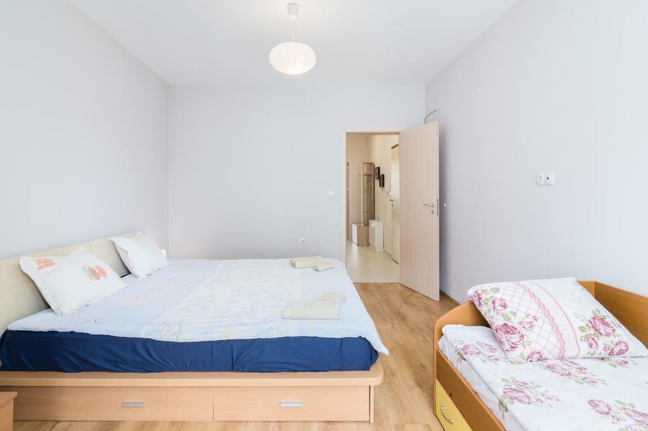 Vitosha View One Bedroom Apartment By Flat Mаnager Sofia Eksteriør bilde